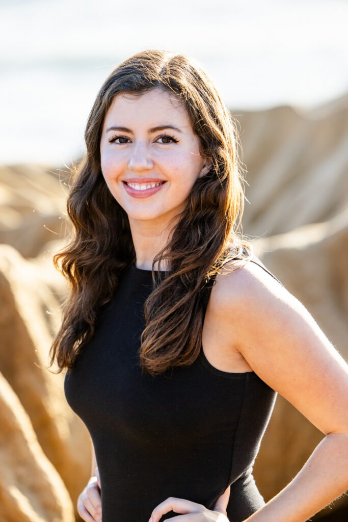 San Diego Graduation Photographer & Headshots at Sunset Cliffs senior portraits elleGphoto